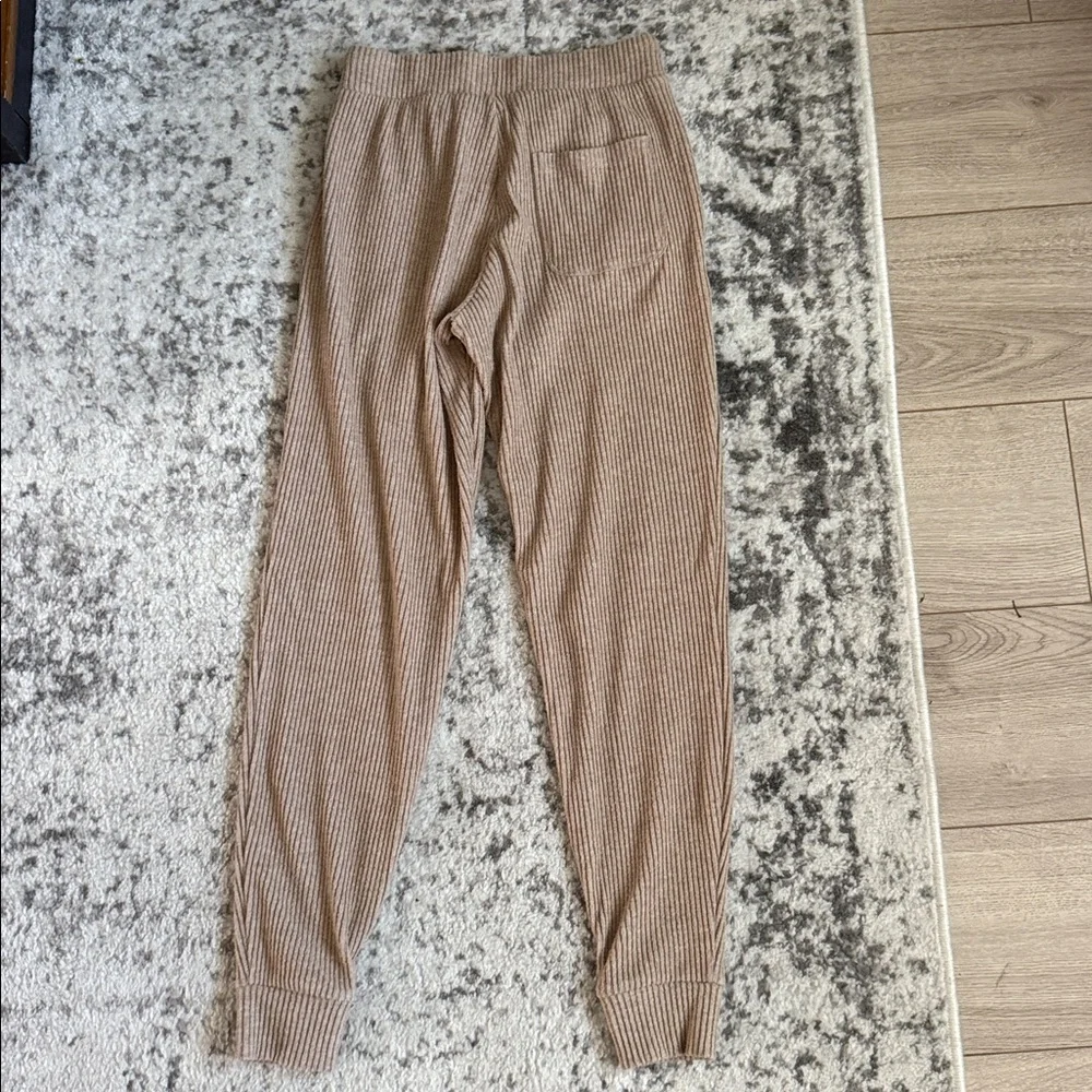 ALO Yoga Muse Sweatpants size XS